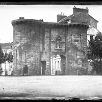 Rouen. Monument décoratif dans le cadre du centenaire de Boieldieu