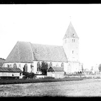Église dans un village