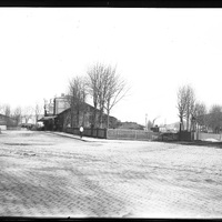 Rouen. La gare de Rouen-Martainville au croisement de la route de Lyons et du boulevard Gambetta
