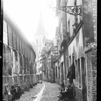 Rouen. La rue des Matelas dans le quartier Saint-Vivien