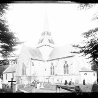 Église dans un village