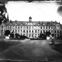 Rouen. Hôtel de ville vu depuis les jardins