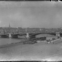 Rouen. Le pont Boieldieu et la Seine vus depuis la rive gauche
