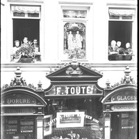 Rouen. Miroiterie Touté au 51 rue des Carmes