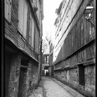 Rouen. Rue au sud de la Cathédrale