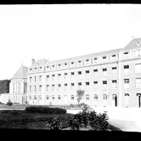 Le petit séminaire à Mont-Saint-Aignan (ancien prieuré du Mont-aux-Malades, actuel Centre hospitalier du Belvédère)