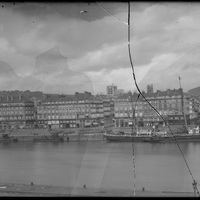 Rouen. Les quais rive droite vus depuis la rive gauche